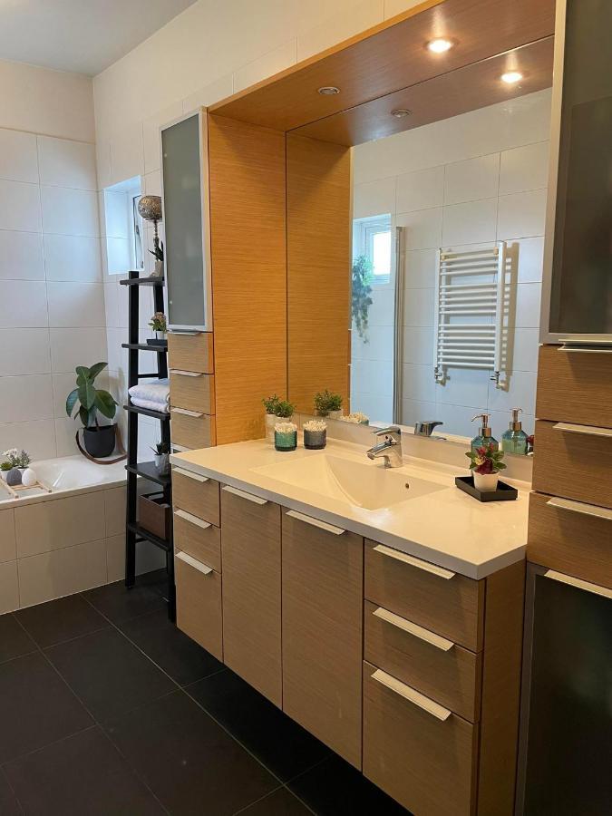 Spacious 3Br Condo Near Blue Lagoon 15M Airport 9M Njarthvik Exterior photo